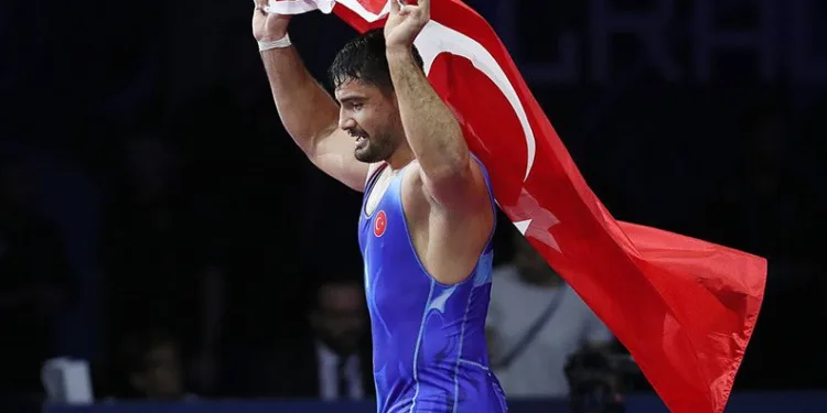 Taha Akgül dünya şampiyonu