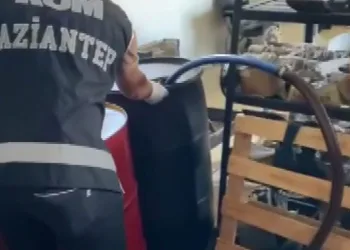 Gaziantep’te 2 bin litre kaçak akaryakıt ele geçirildi