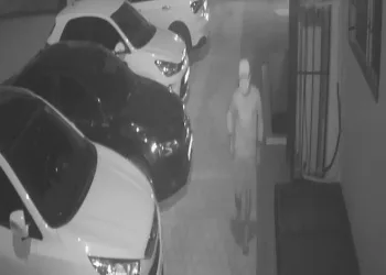 Siteye dadanan hırsız, yönetimi canından bezdirdi
