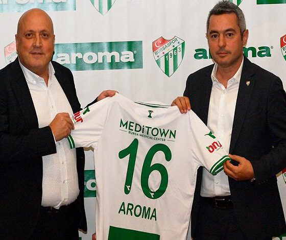 Bursaspor'un tozluk sponsoru 'Aroma' oldu