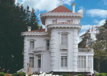 Atatürk Köşkü tadilata alınacak