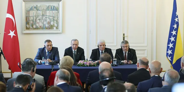 İki ülke arasında kimlik kartıyla seyahat