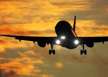Yolcu uçağında bomba paniği