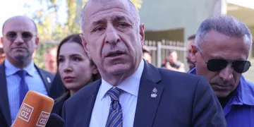 Özdağ’dan Samet Gül’ün öldüğü okulun önünde basın açıklaması