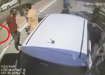 Bursa’da yol verme kavgası