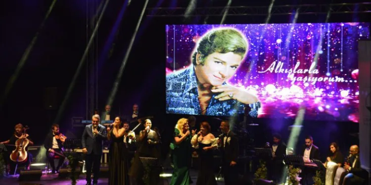 Zeki Müren Bursa’da anıldı
