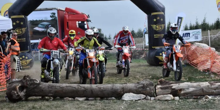 İnegöl’de motocross şovlar nefes kesti