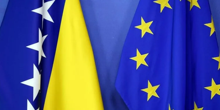 Bosna Hersek’e aday ülke statüsü