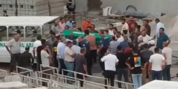 11’inci kattan düşen işçi hayatını kaybetti