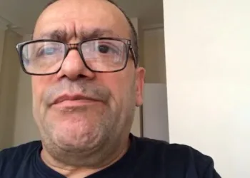 Haberi olmadan siyasi parti üyesi oldu