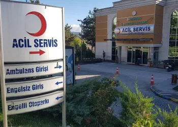KYK yurdunda 35 öğrenci gıda zehirlenmesi şüphesiyle hastaneye kaldırıldı