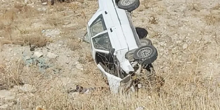 Niğde’de otomobil şarampole yuvarlandı