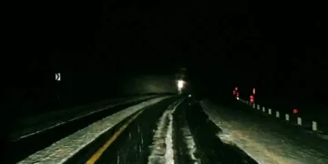 Ardahan’ın yüksek kesimlerinde kar sürprizi
