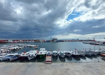 Marmara Denizi’nde ulaşıma poyraz engeli