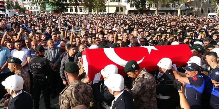 Şehit Mustafa Çalışgan, son yolculuğuna uğurlandı