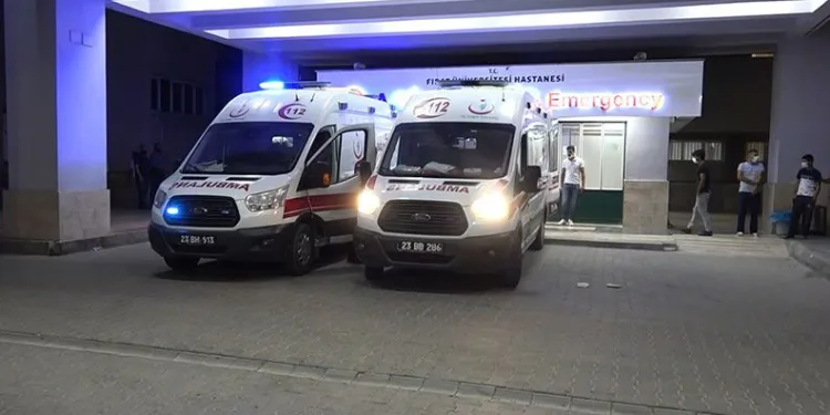Elazığ’da bıçaklı kavga: 1 ölü, 2 yaralı