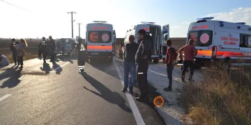 Kahreden kaza: 2 ölü, 6 yaralı