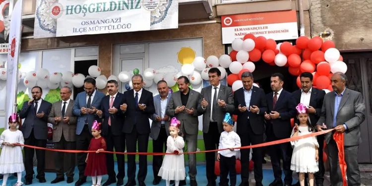 Elmasbahçeler Naime-Mehmet Bozdemir Kur’an Kursu açıldı