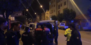 Bursa’da çalıntı otomobille yakalandılar