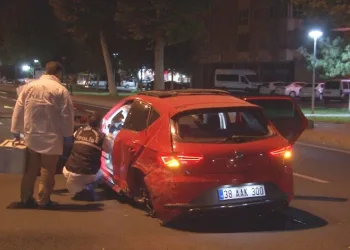 Trafikte takip ettiği kardeşini kurşunladı