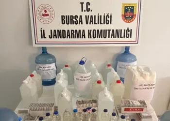 Bursa’da jandarmadan sahte alkol operasyonu
