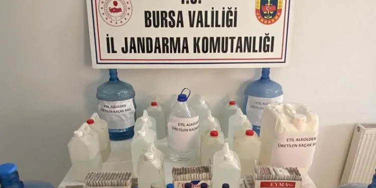 Bursa’da jandarmadan sahte alkol operasyonu