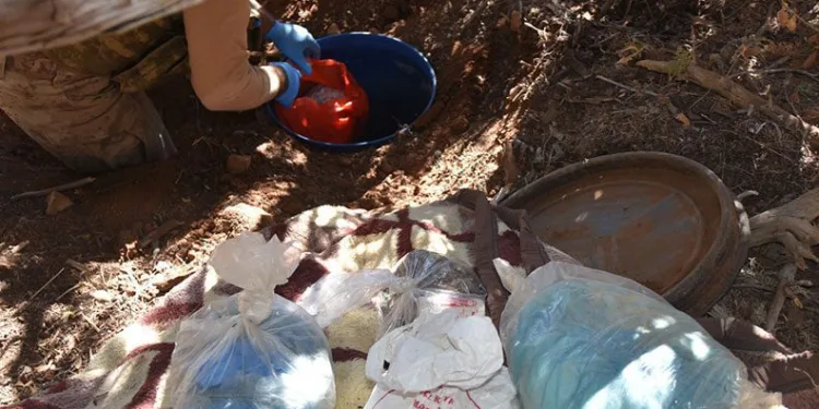 Adıyaman’da patlayıcı yapımında kullanılan malzeme ele geçirdi