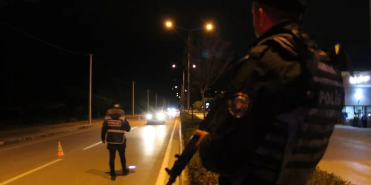 Bursa’da 200 polis ve jandarma ile huzur uygulaması