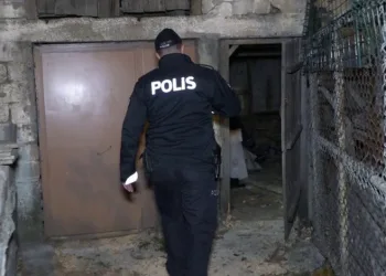 Bursa’da patronunu bidon bidon soydu