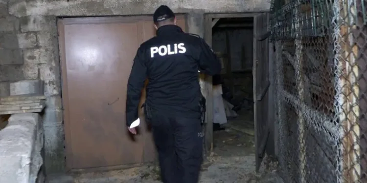 Bursa’da patronunu bidon bidon soydu