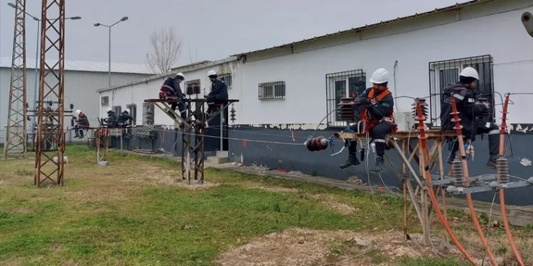 Enerjinin kahramanlarına komando eğitimi