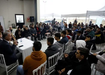 Alper Taban üniversite öğrencileriyle buluştu