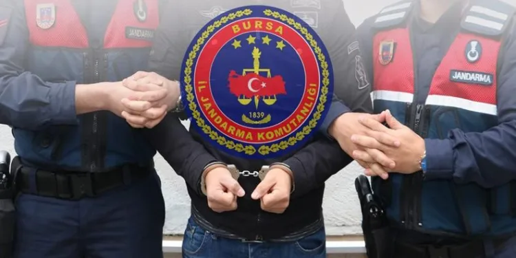 Bursa’da dolandırıcı operasyonu: 2 gözaltı