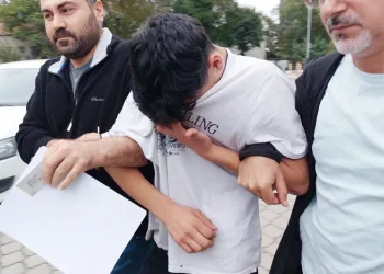 Pompalıyla taksiyi gasp eden çocuk tutuklandı