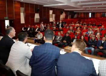 İnegöl’de muhtarlarla istişare toplantısı