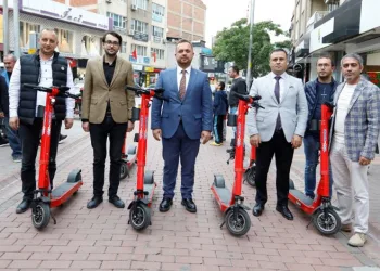 İnegöl’de e-scooter uygulaması başladı