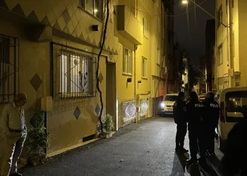 Bursa’da terastan düştüğü iddia edilen kadın yaralandı