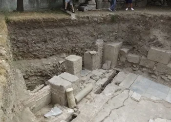 Balıkesir’de Roma döneminden kalan hamam bulundu