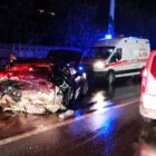 Sakarya'da 3 otomobilin karıştığı kazada 4 yaralı