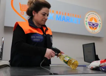 Gemlik’teki bu markette para geçmiyor