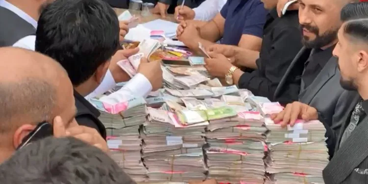 Aşiret düğününde toplanan para dudak uçuklattı