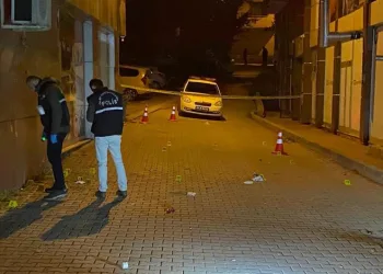 Düzce’de muhtar, babasını öldüren adamı öldürdü