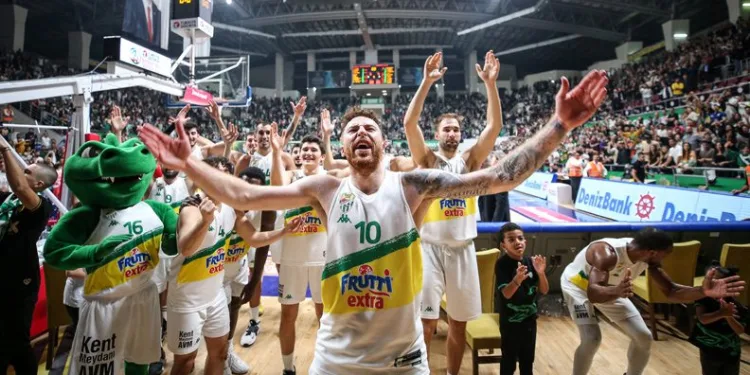Frutti Extra Bursaspor: 88 – Anadolu Efes: 86