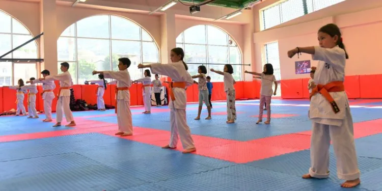 Yıldırım’da kış spor okullarına yoğun ilgi