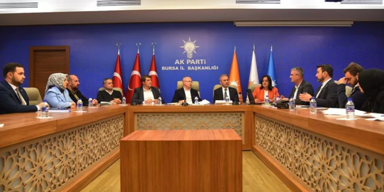 Başkan Gürkan ilçe toplantılarını sürdürdü