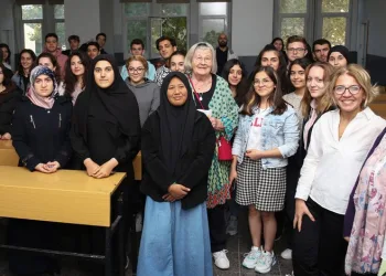 Yazar Kristin Dahl öğretmen adaylarıyla buluştu