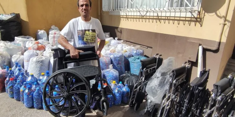 Bursa’da topladığı kapaklarla onlarca engelliyi mutlu etti