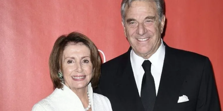 Pelosi’nin eşi evinde saldırıya uğradı