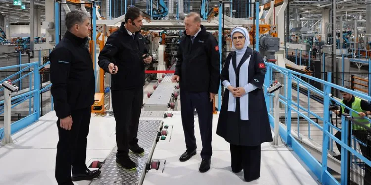 Erdoğan, Togg Gemlik Kampüsü’nü gezdi