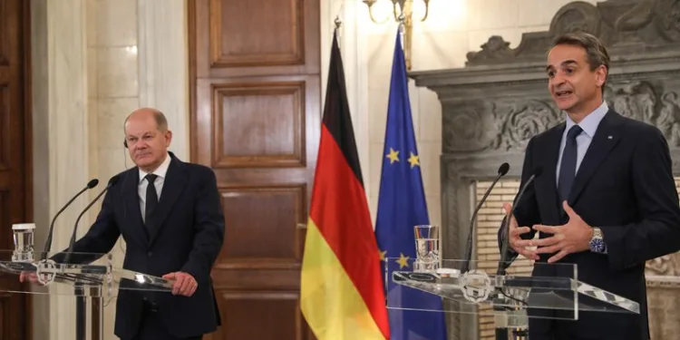 Almanya Başbakanı Scholz’dan Yunanistan’a destek